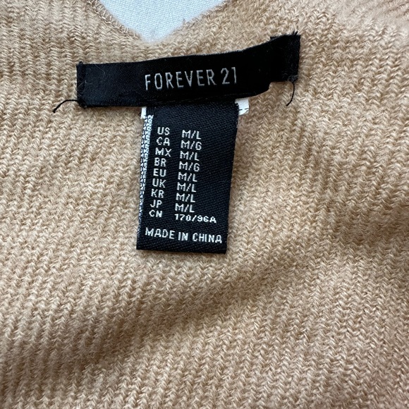 Forever 21 Camel Tan Women’s Shawl Size M/L - Picture 3 of 4